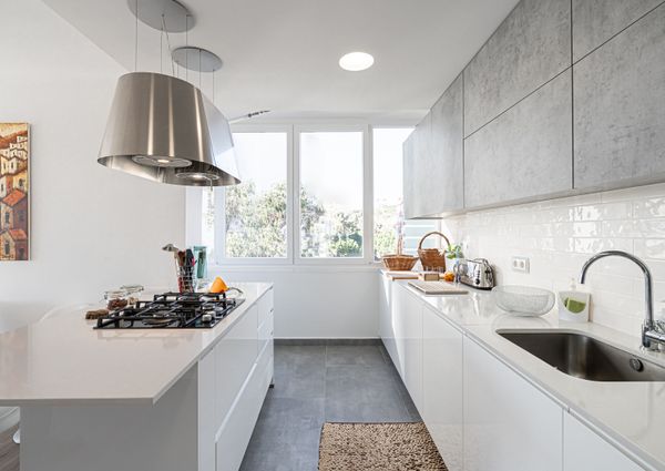 APARTAMENTO T3 MOBILADO EM CARNAXIDE