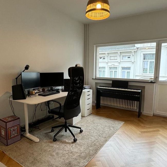 Appartement te huur in Antwerpen voor € 1.250 met 2 slaapkamers - Photo 1