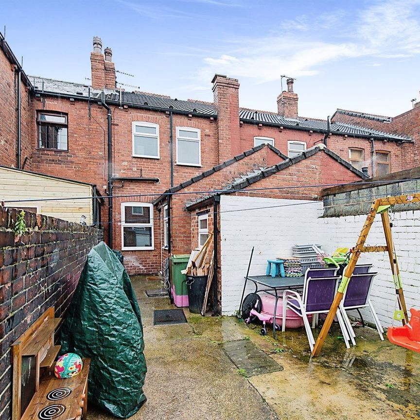 Ambler Street, Castleford - Photo 1