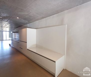 Appartement traversant avec une belle luminosité, centre ville! - Photo 3