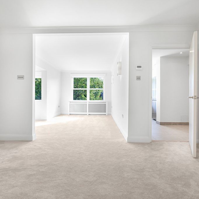 Kingston House South, Ennismore Gardens, SW7 - Photo 1