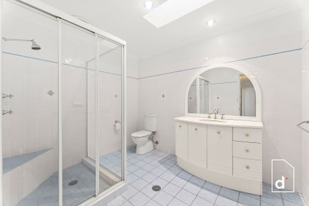 Villa, Villa On The Wall - We Have The Biggest Of Them All - Photo 5