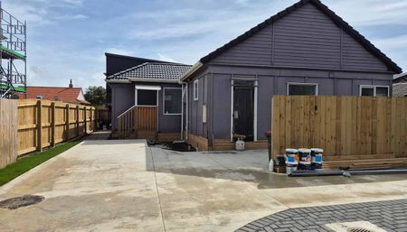 3 Bedroom Cosy Home in Mt Albert(Ready to move in) - Photo 5