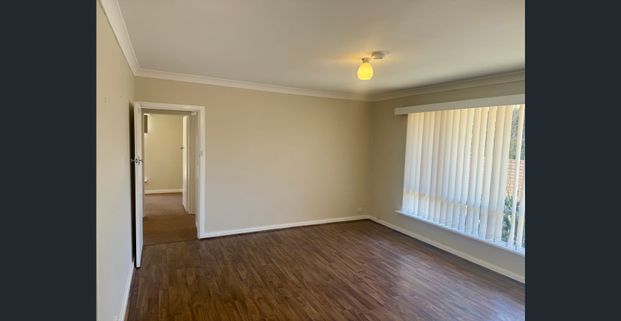 Coastal Living Made Easy – Walk to Scarborough Beach - Photo 1