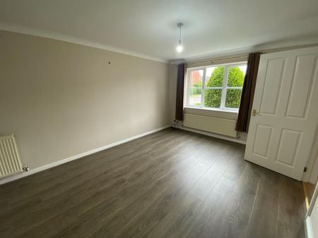 3 bedroom detached house to rent - Photo 2