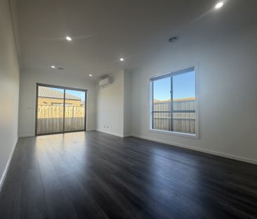 Brand New Family Home in Prime Location - Photo 6