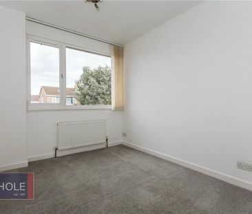 3 bedroom link detached house to rent - Photo 5