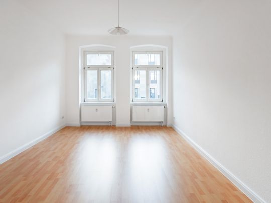 Helle, neu renovierte Familienwohnung mit großem Tageslichtbad in zentraler Lage - Photo 1