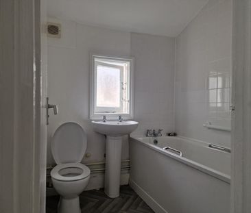 2 Bed Flat, London, SE22 - Photo 6