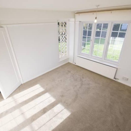 3 bedroom terraced bungalow to rent - Photo 1