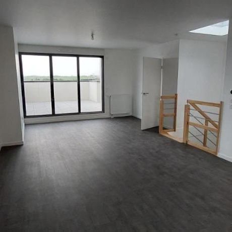 VERSON, F3 DUPLEX AVEC TERRASSE - Photo 1