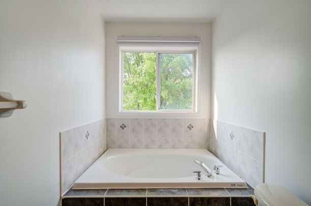 For Lease - 27 Macmillan Avenue, Whitby, Ontario - Photo 1