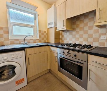 Emsworth Road, SO15 - Photo 3