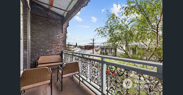 Charming Victorian Terrace in an Unbeatable Richmond Location - Photo 1