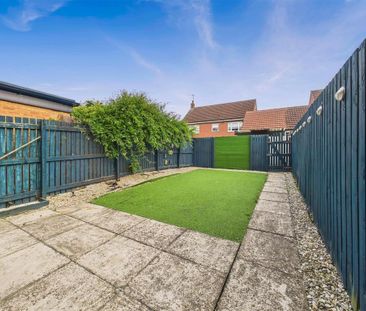 3 bedroom terraced house to rent - Photo 1