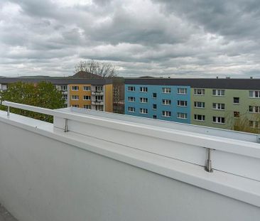 Familienwohnung mit Balkon - Photo 1