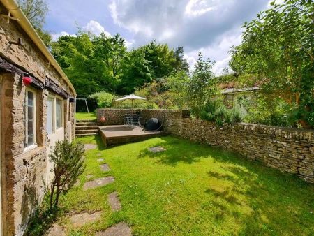 Russell Cottage, Miserden, Stroud, GL6 - Photo 5