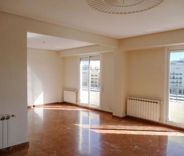 Flat for rent in Valencia - Photo 2