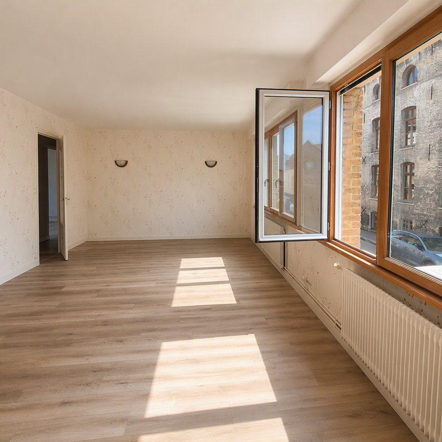 Location Appartement 3 pièces 72m² ST OMER 62500 - Photo 1