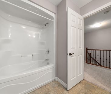 For Lease - 31 SARAH Court, Belleville, Ontario - Photo 2