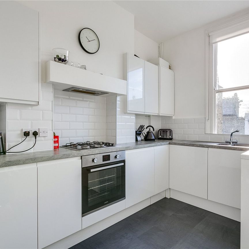 Moore Park Road, SW6, London - Photo 1