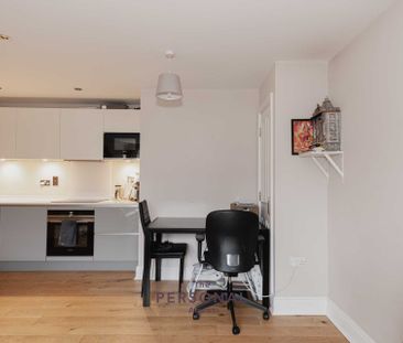 Acer House, Epsom - Photo 4