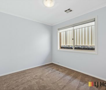 4 Bedroom Family Home With Views! - Photo 3