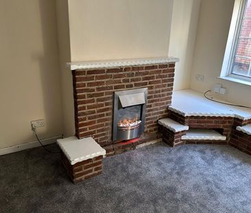 2 bed terraced house to rent in Chapel Street, Lazenby, TS6 - Photo 1