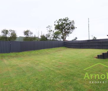 SPACIOUS 4 BEDROOM FAMILY HOME - Photo 1