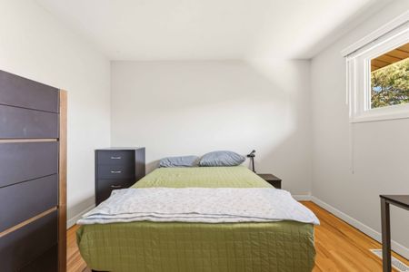 15 15 ULLSWATER Drive, K2H 5H3, Ontario - Photo 4