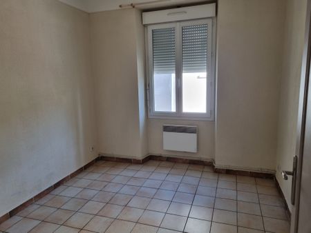 T3 de 56 m² av. parking coeur du village ! - Photo 5