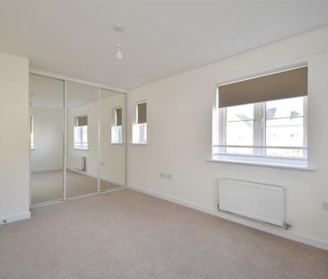 3 bedroom end of terrace house to rent - Photo 5