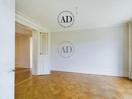 Appartement hausmannien dans le centre - Photo 5