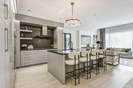 For Lease - 148 May Avenue Unit# Main Fl, Richmond Hill, Ontario - Photo 4