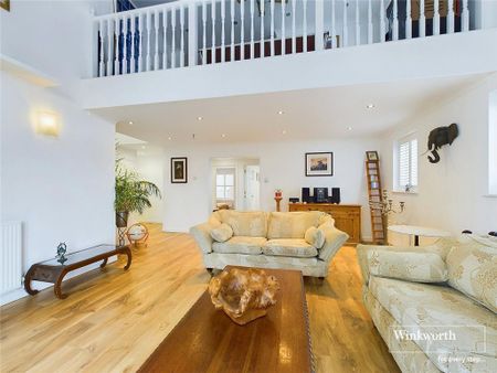 2 bedroom penthouse to rent - Photo 5