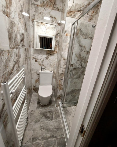 1 bedroom in a house share to rent - Photo 4