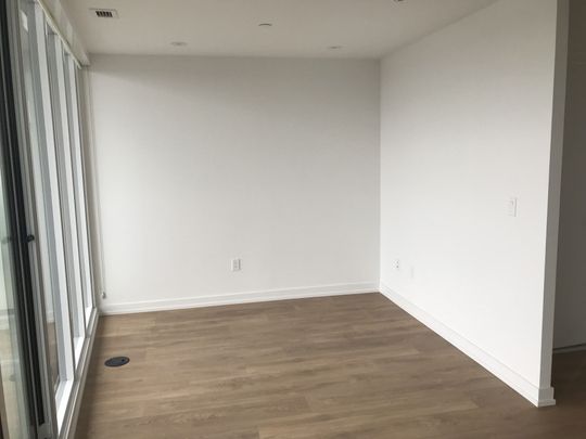 For Lease - 115 Mcmahon Drive Unit# 1012, Toronto, Ontario - Photo 1