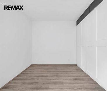 Pronájem bytu 2+1 58 m² - Photo 2