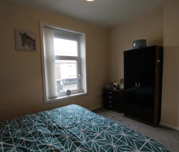 1 bed house share to rent in Briercliffe Road, Burnley, BB10 - Photo 1