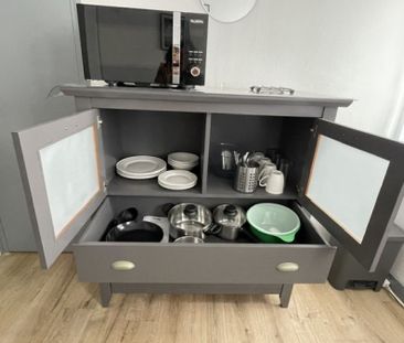 CHARMANT PETIT STUDIO PROCHE CENTRE VILLE ET TOUTES COMMODITEES - Photo 6