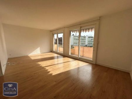 Appartement à louer 4 pièces 77.7m² - Photo 3