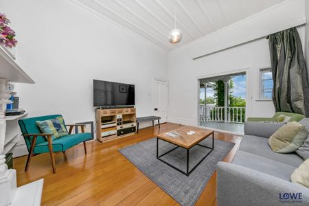 Charming Character Home in the Heart of Devonport Village - Photo 4