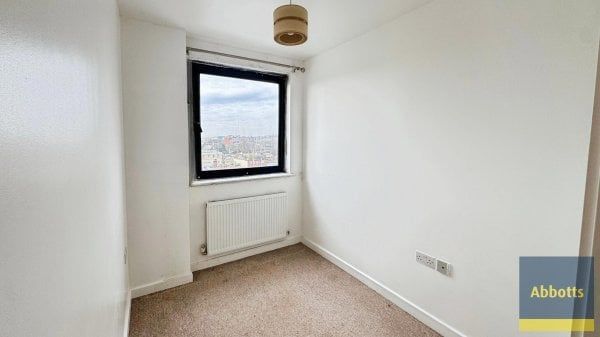 Focus Apartment, Ipswich - Photo 1