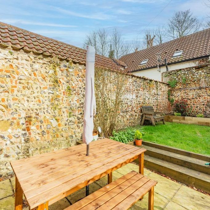 3 bedroom cottage to rent - Photo 1