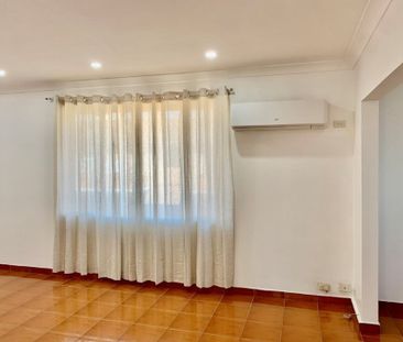 Fully Renovated Unit - Photo 5