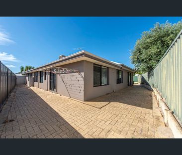 16 Beacon Way, Singleton, WA 6175 - Photo 2