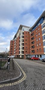 1 bed Apartment - To Let - Photo 4