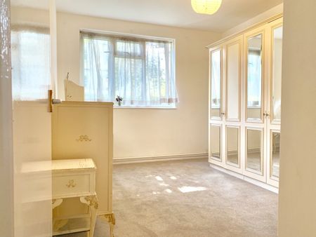 2 Bed Flat, Chilworth Court, SW19 - Photo 5