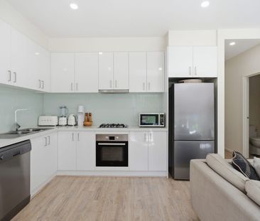 Modern & Low-Maintenance Townhouse in Prime Location - Photo 4