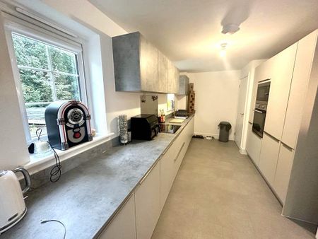3 bedroom detached house to rent - Photo 4